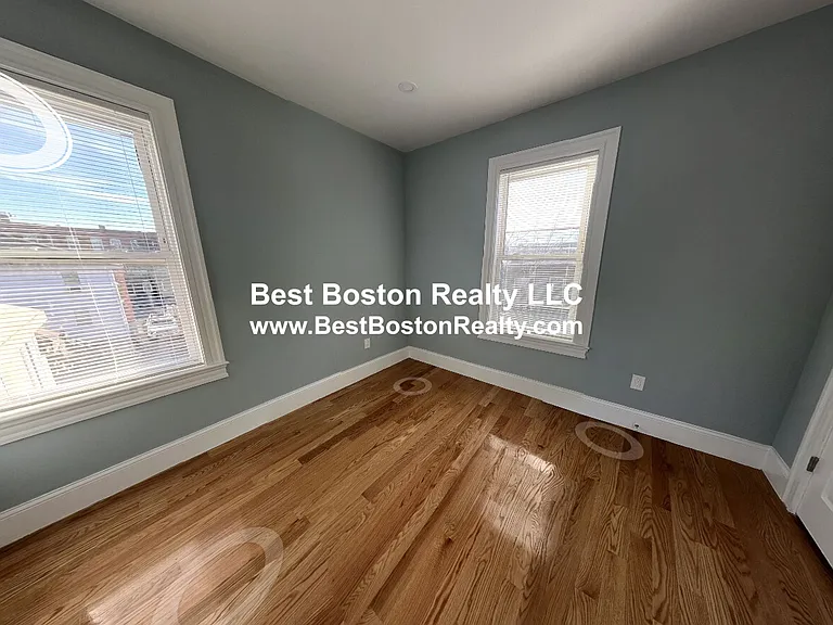 75 Winchester St #3 — Photo 8
