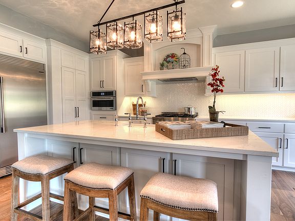 7th image of this home