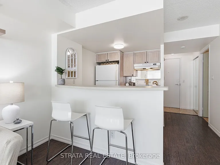 109 Front St E #440 — Photo 8