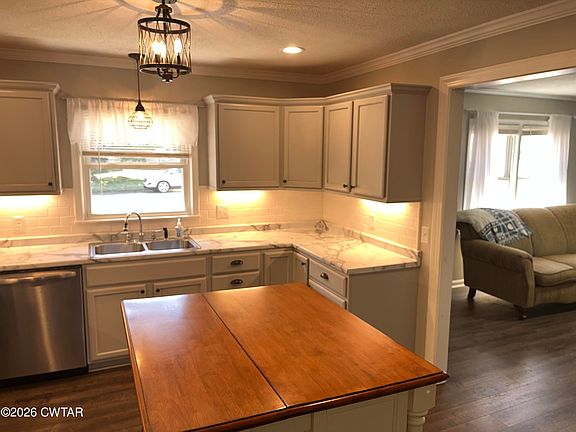 5th image of 3309 Eastview Dr