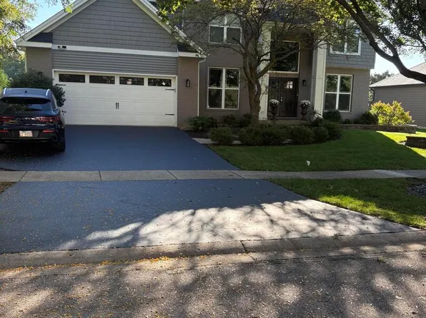 2559 Walnut Ave, Geneva, IL 60134