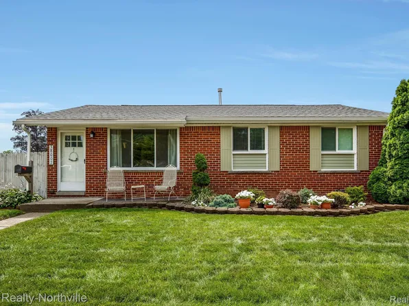 38007 Westvale St, Romulus, MI 48174