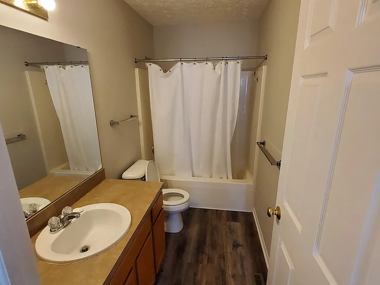 372 Angela Ln — Photo 13
