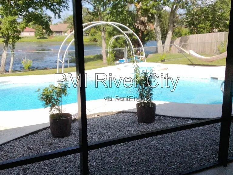 2320 Locustwood Ct — Photo 10