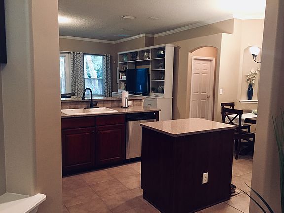3rd image of 1169 Ravenscroft Ln