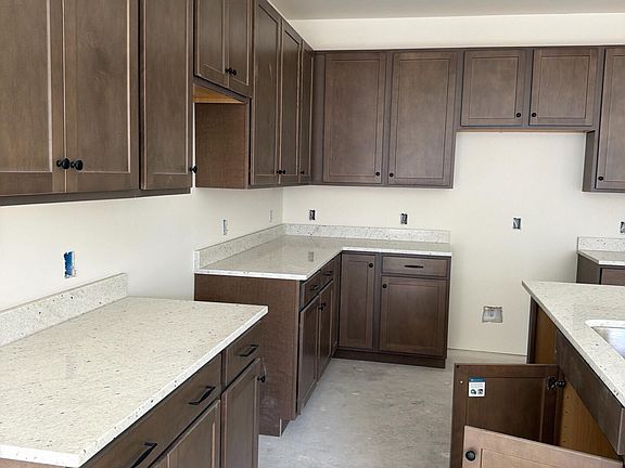 2nd image of 448 Duskywing Dr