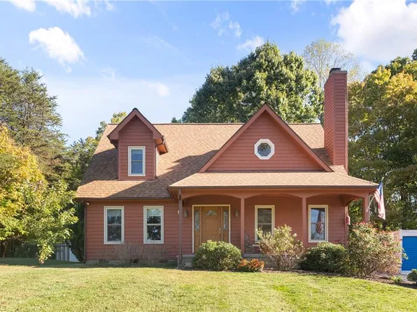 6433 Bowman Rd, Walnut Cove, NC 27052