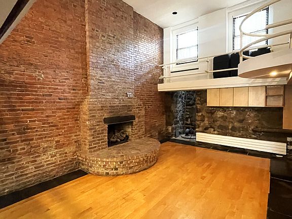 5th image of 413 Sackett St Floor 1