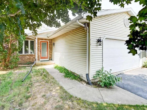 414 Meadow Oak Trail, Deforest, WI 53532