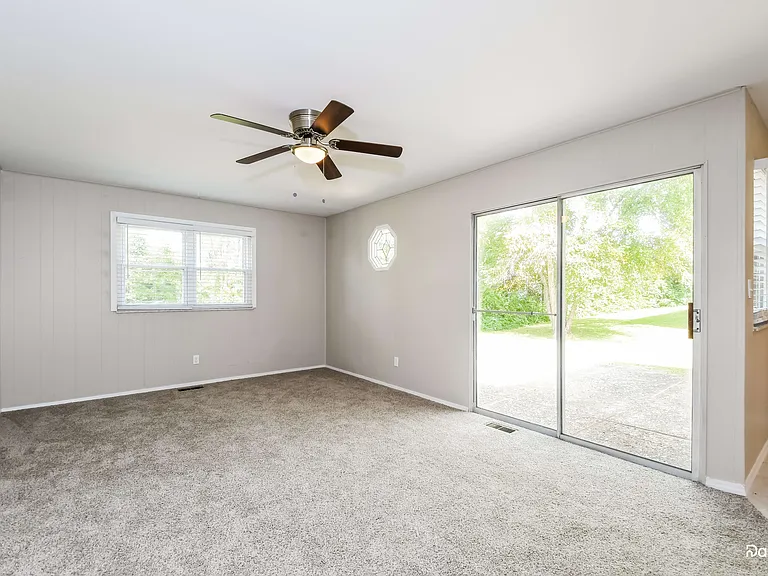 11011 Crimson Dr — Photo 4