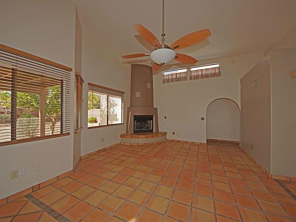 3rd image of 9261 N Camino De La Tierra