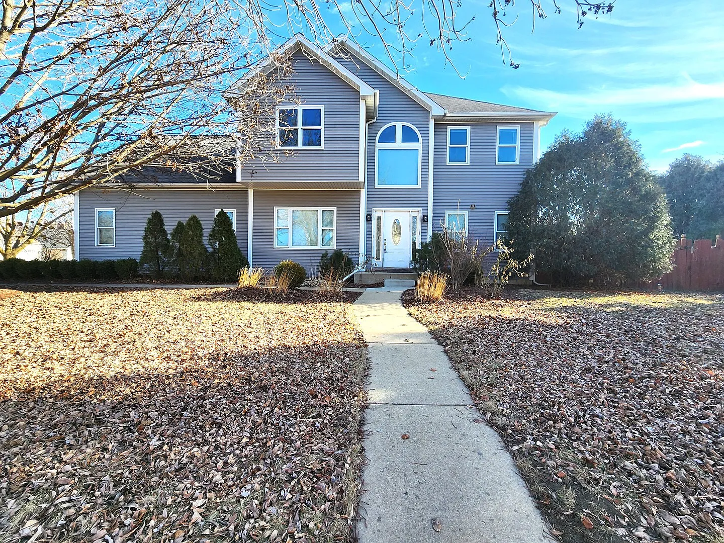 215 N Airlite St photo 1
