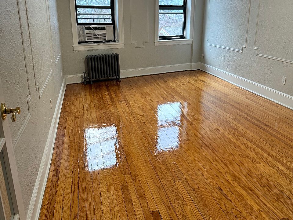2nd image of 177 Silver Lake Rd #3