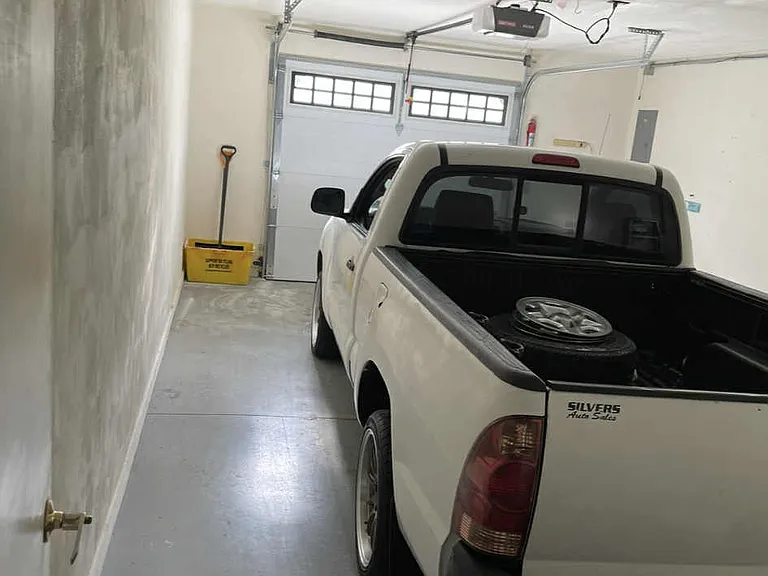 424 Taft Ave #1 — Photo 2