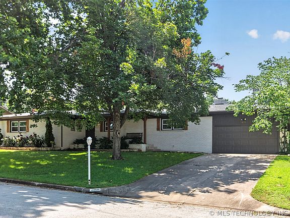 2nd image of 4150 E 42nd Pl