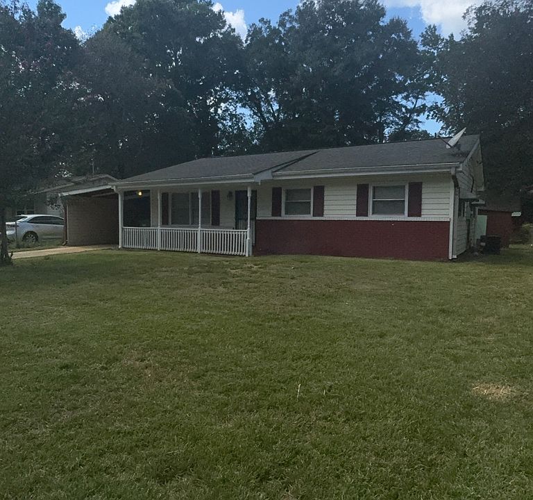1st image of 2119 Lamore Dr