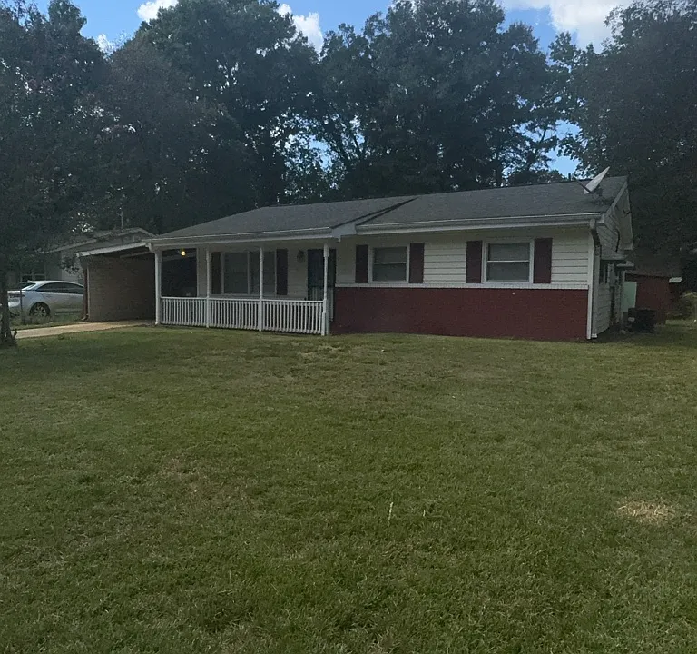 2119 Lamore Dr
