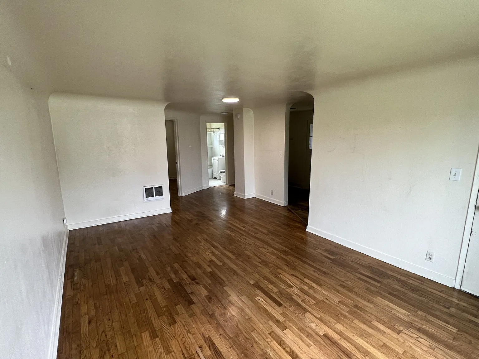 2 bed, 1.0 bath, $1,595 — Photo 3