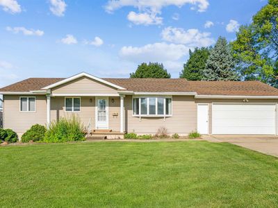 312 Rosemere Ln, Maquoketa, IA, 52060