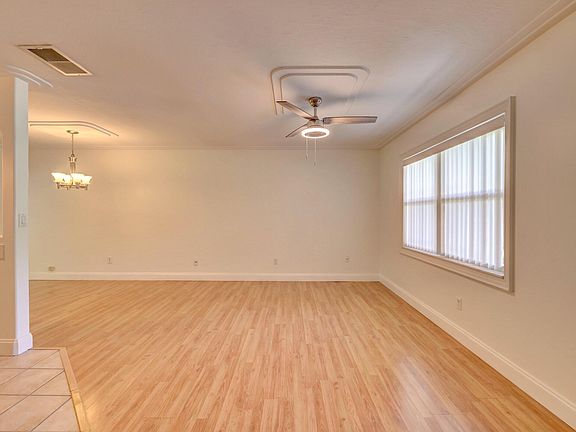 4th image of 164 S Naranja Ave