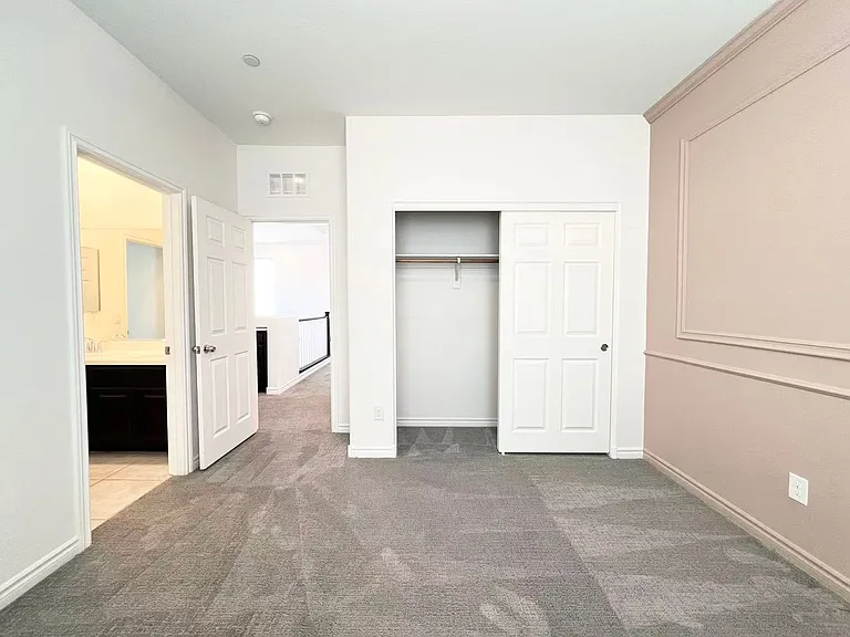 925 Bayberry Ridge St — Photo 24