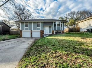 1448 N Inca Dr, Independence, MO 64056