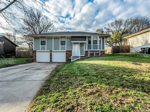 1448 N Inca Dr, Independence, MO 64056