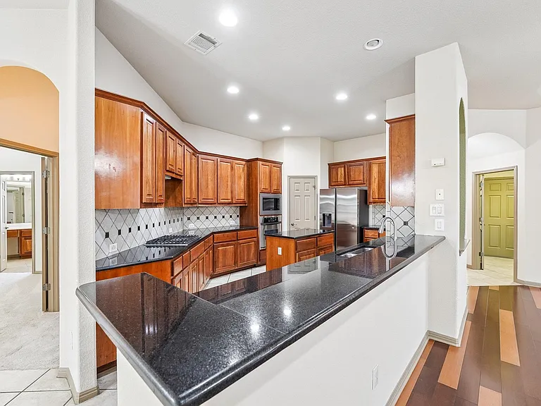 10028 Lisi Anne Dr — Photo 14
