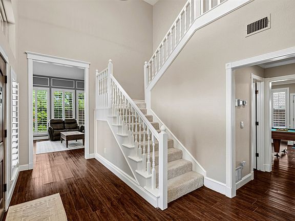 3rd image of 2705 Ithaca Ct