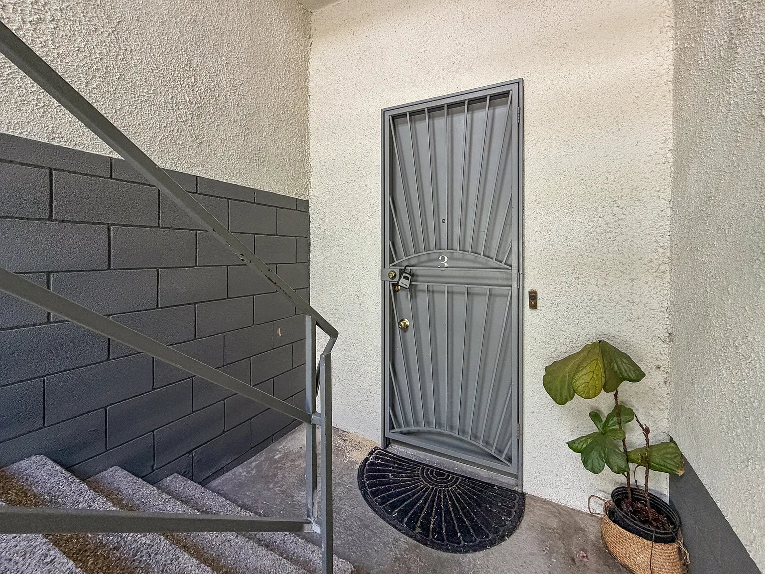 2 bed, 950 sqft, $2,895 — Photo 2