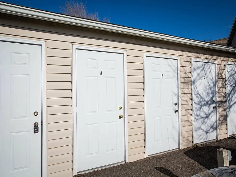 105 Pullman Ct — Photo 14