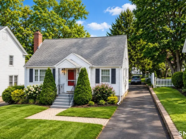 70 Fennbrook Road, West Hartford, CT 06119