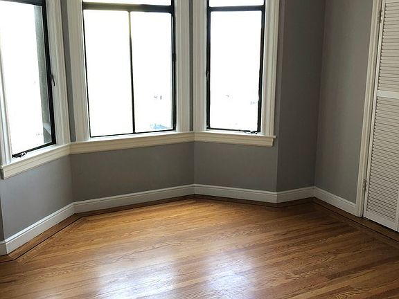 2nd image of 704 Bay St #704