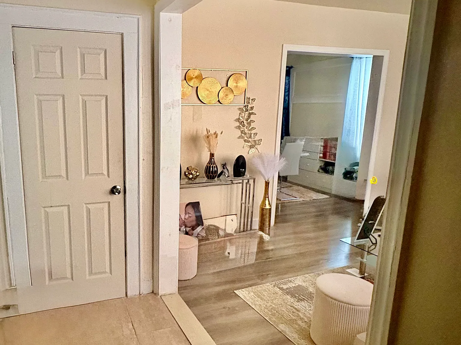 2 bed, $2,300 — Photo 4
