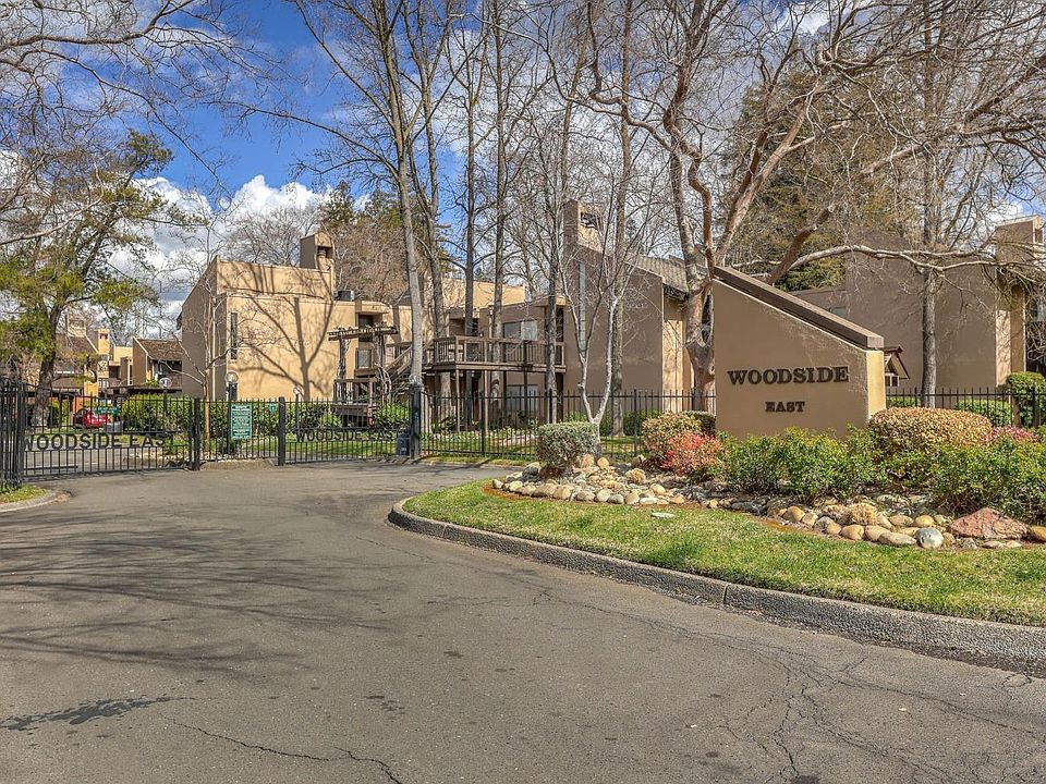 1st image of 2262 Woodside Ln Unit 3