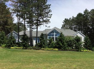 3411 Meadowood Trail Dr SE, Grand Rapids, MI 49546