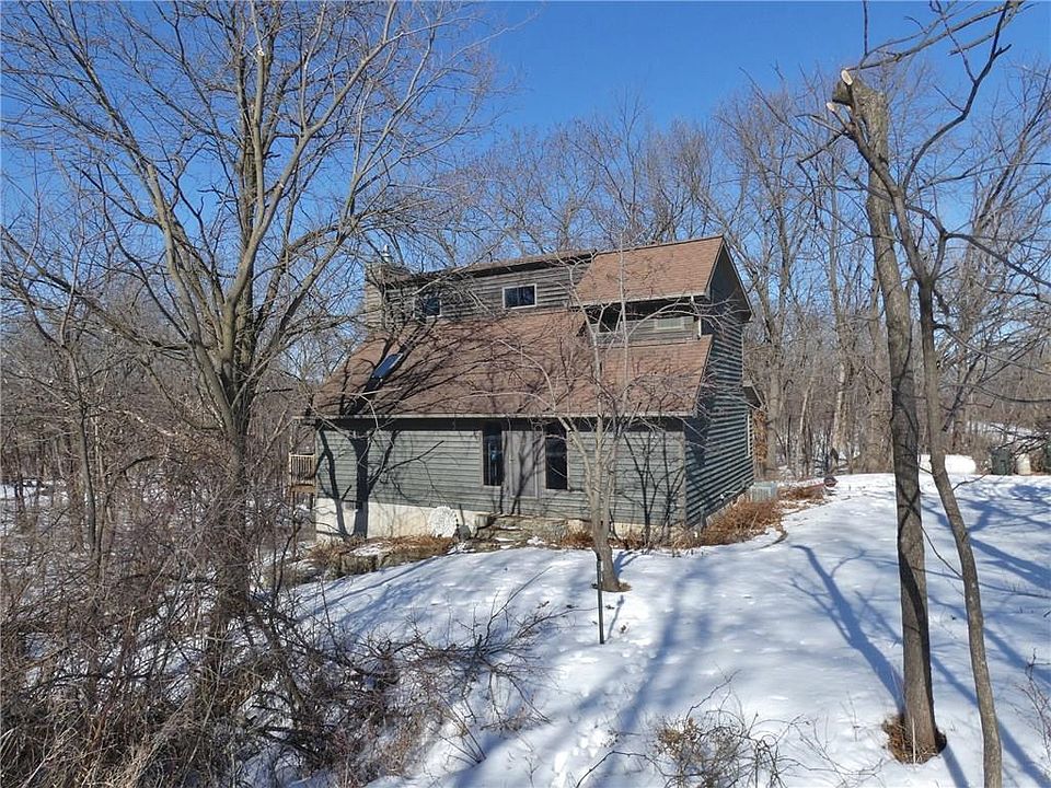 1st image of 111 Lakeside Dr