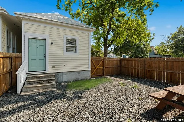 732 Lamar St #2 — Photo 17