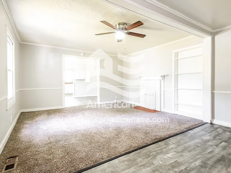 171146_005_living_room_13790596.jpg