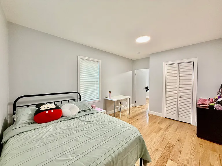 305 Washington St #1A — Photo 8
