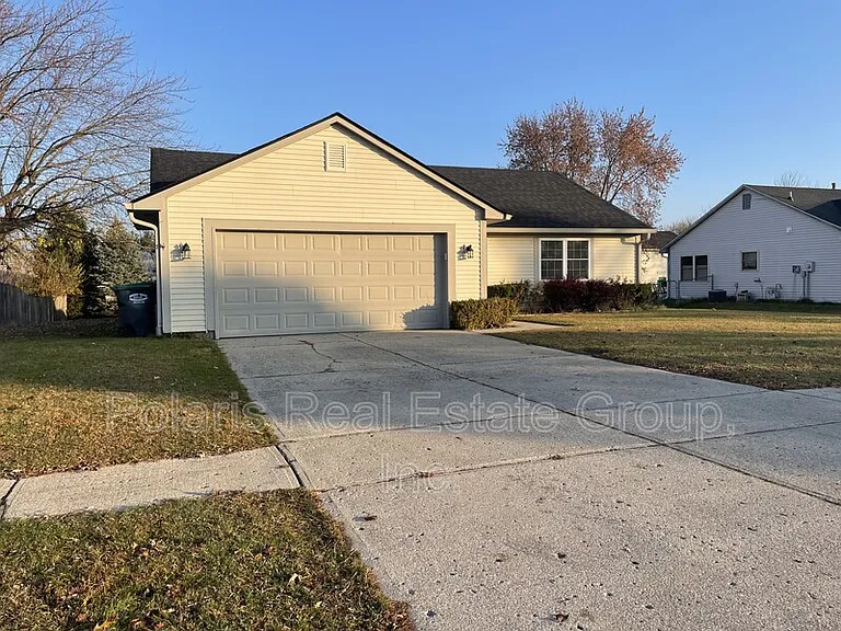 978 Spring Meadow Dr — Photo 2
