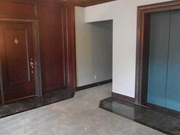 4th image of 6530 Meridian Pkwy APT C