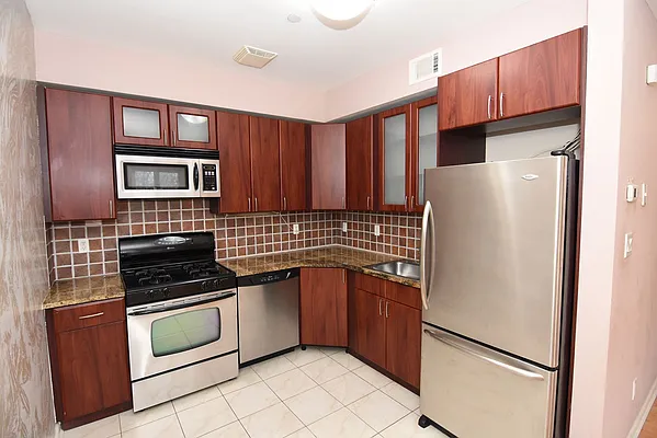 Sold by Ilite Realty Inc | media 12