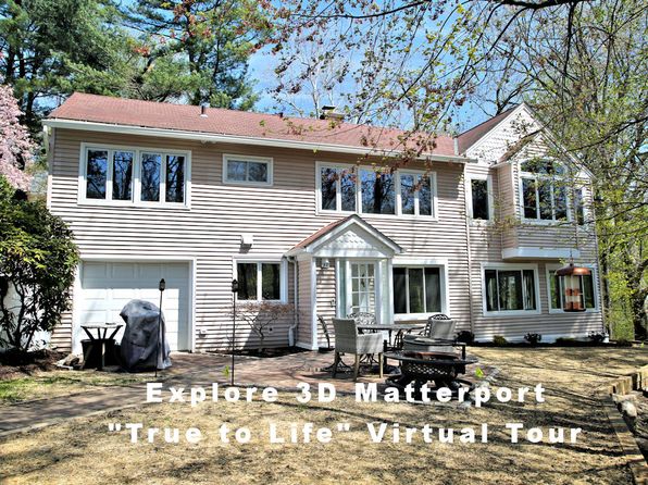 216 Wood Hampton Dr