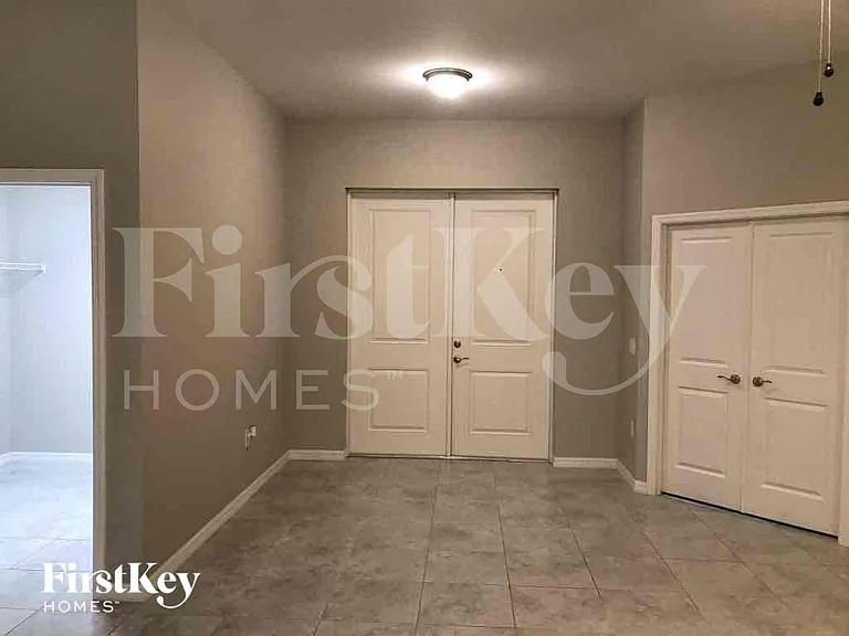3513 23rd St SW — Photo 2