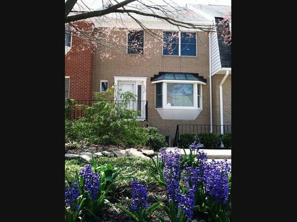 Exterior 1