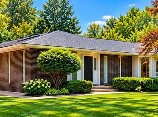 117 Washington Ave, Chesterton, IN 46304