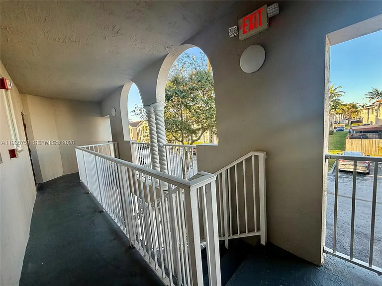 1692 SE 29th Ct #201 — Photo 2