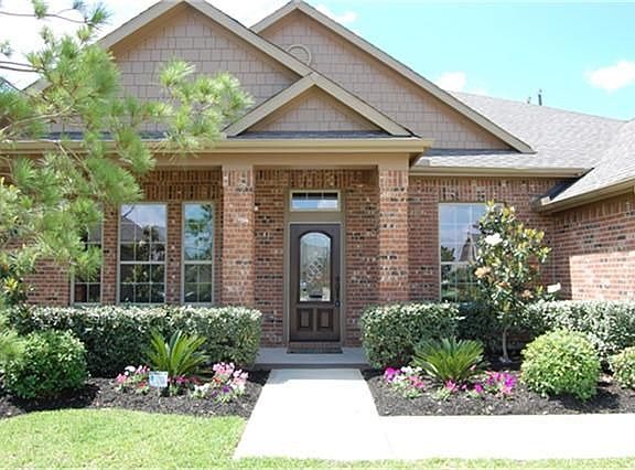 2nd image of 8219 Groveland Hills Dr