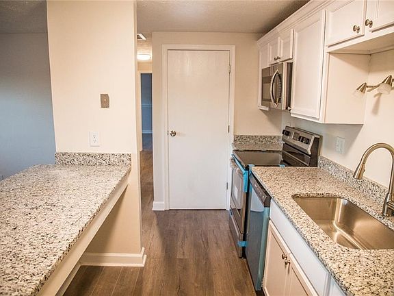 3rd image of 8408 Donovan Ct #3